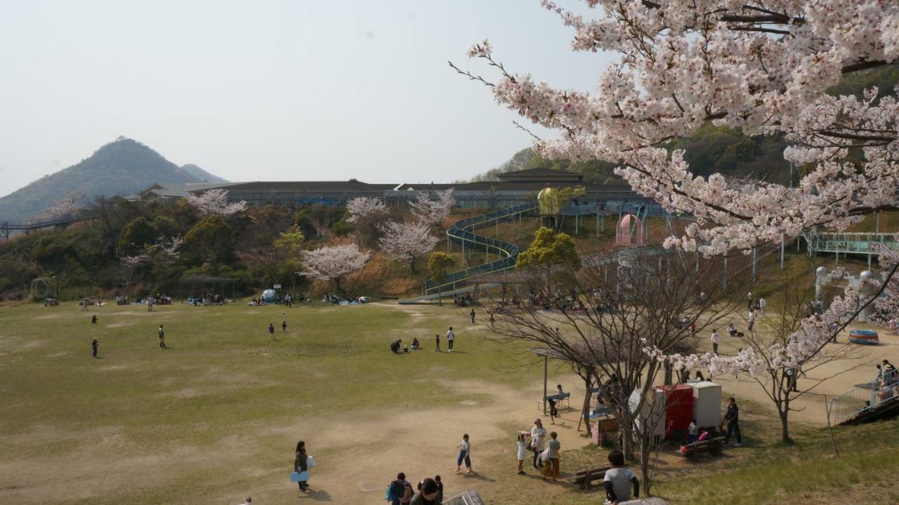 Michi No Eki Fureai Park Mino Hotel Mitoyo Eksteriør billede