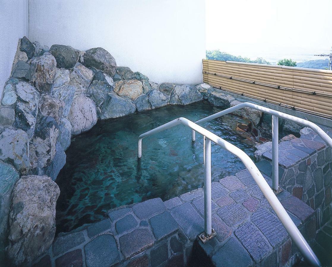 Michi No Eki Fureai Park Mino Hotel Mitoyo Eksteriør billede
